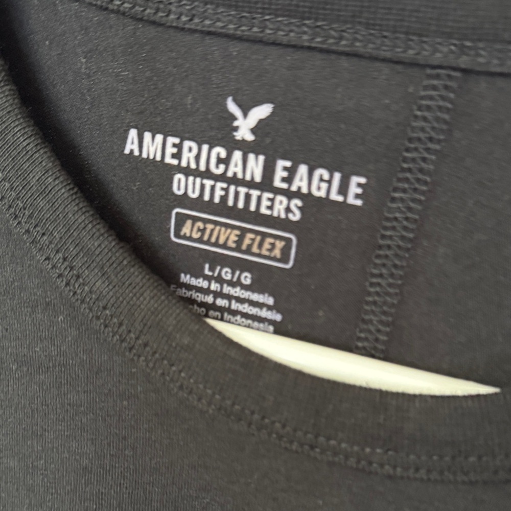 American Eagle Outfitters Black Long Sleeve Tee - Picture 2 of 10